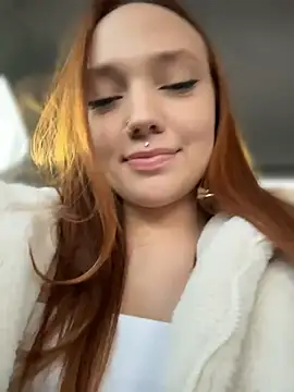 LisaCatt - sucking fingers topless