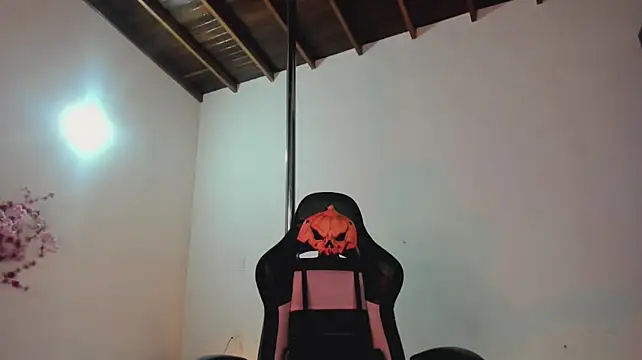 Auraeroticaxxx - flasflash tits
