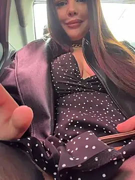 AmelliaDiamond - Take off your panties in the cafe