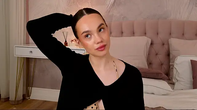 AlissaMilee - close-up of the chest🍒💦