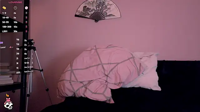 Phoenix_xx - Oil ass, fingers and plug!!