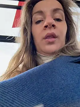 EvvaMur - walk without panties 👄