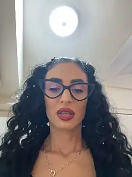 FeetVibe - 💅Toe Wiggle Show