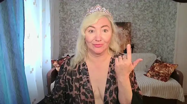 LadyKriss - apply cream to your breasts