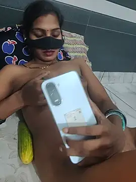 V_Hot_Sonam