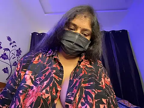 UR_Chocogirl - Chocolate on boobs