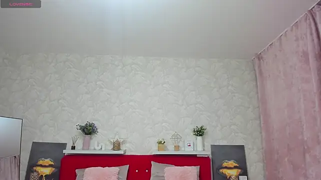 KattyPeachX - Fuck me Lash, Domi, Nora! Show pussy