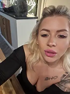 IveySin - Hand in panties&tease