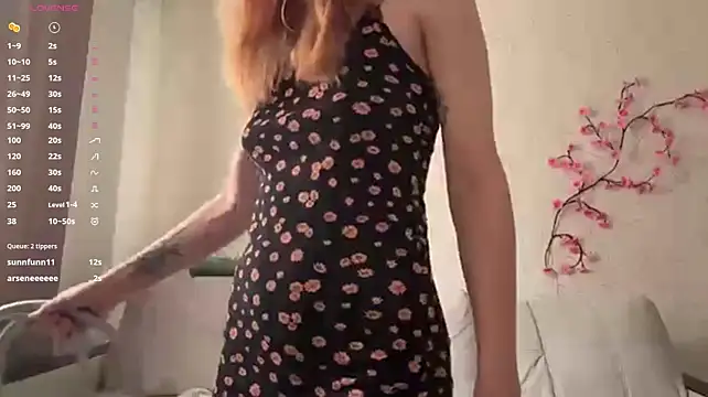BlondeBun - check my outfit ^^ meow