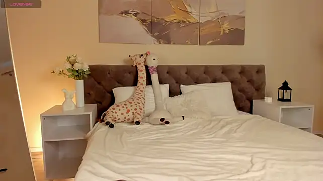Ariella_Sol - spank ass with two hands
