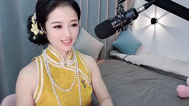 Momo-Wow - 心藏小愿望，想换一把护腰的直播椅😉