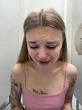 -MiaKitty