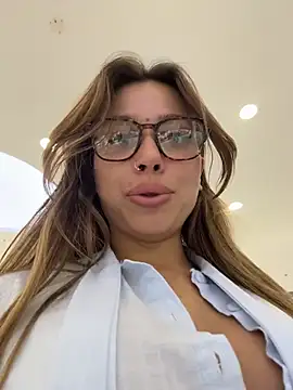 Jucie_Boom - MAKE BOOBIE SLAPS IN MALL