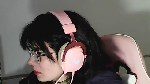 Owly_bloom - just chatting