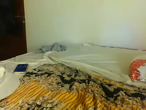 Sexy_curvie - golden squirting