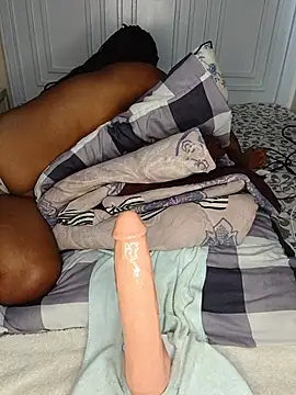 Curvy_bossetassy - LETS HAV FUN WITH 12INCH DILDO AN SQUIRT