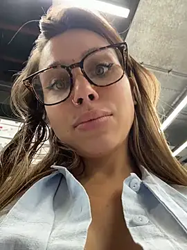 Jucie_Boom - RISKY BOOB FLASH IN MALL