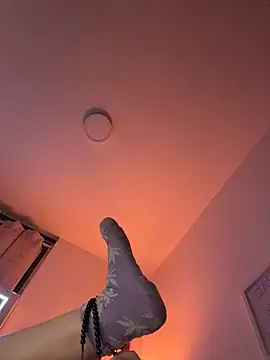 Daniela_ruizz - Plug in ass