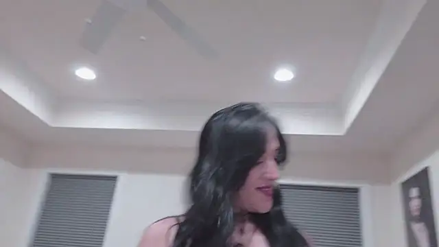 LyannaGardner - 👠 Feet + Heels Show