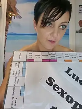 Lucillabollente - Fuck my Pussy on the W.C.🥵😈