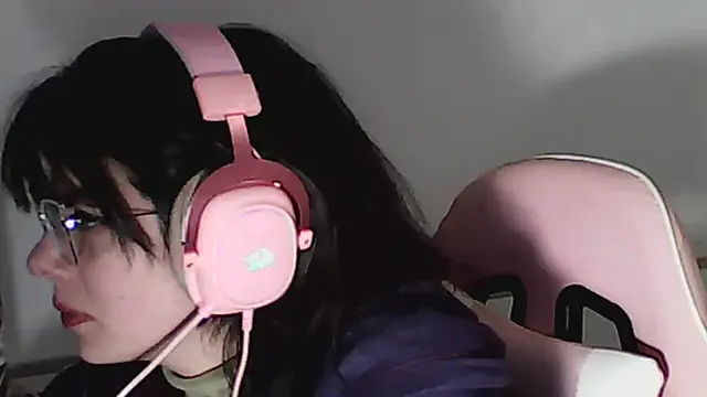 Owly_bloom - just chatting