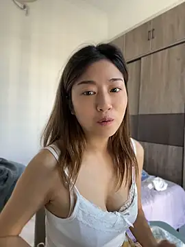 Olivia_0919 - 赚钱买小粉.不开票，只接c2c. Pvt表演超大肉棒自慰菊花