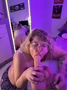 KimberlyCurves - 😈Get Naked👻Snapchat/💌Telegram+3 Clips