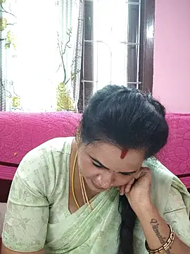 Tamilaruvi