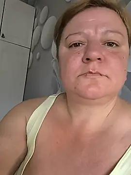 Jusichka - Show pussy