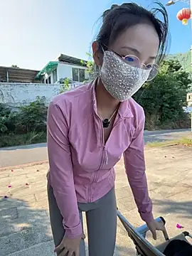 Richuan - 马路边要不要叫出来