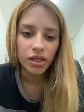 Barbie107 - Mostrar os peitos