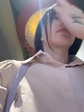 Lilonok - Show pussy