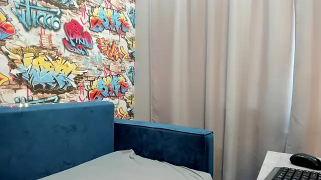 Sandra_Wi1son - cream on tummy