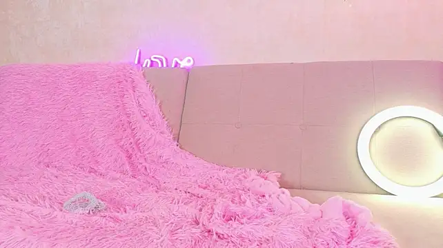 OnlyForYou_ - panties down on hips keep rubbing me