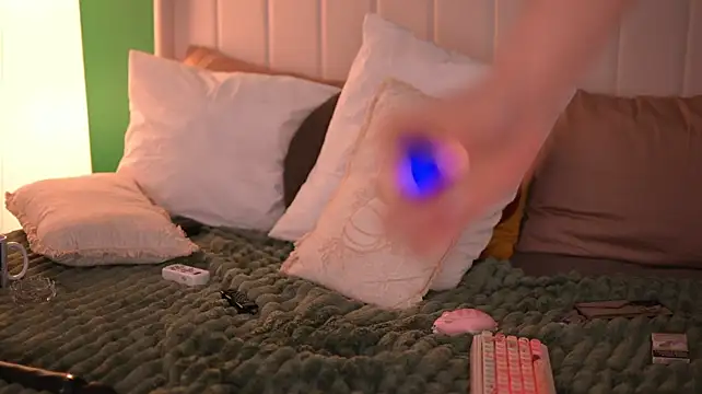 AmbersFlame - pick my buttplug