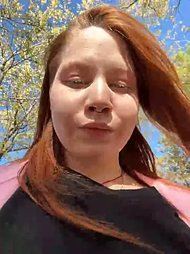 SlavicCandy - flash slutty boobs in the park 😘