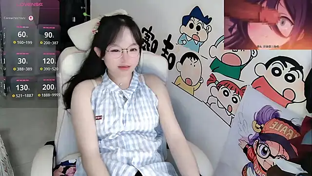 Angela-AMY - 我的心思很好猜，除了减肥就是发财 脱一件吧