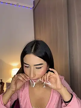 Kymberly_18 - Play Finger pussy close 💦😈