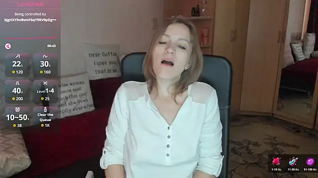 Tiffany_Bates - Get Naked