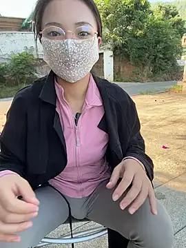 Richuan - 马路边要不要叫出来