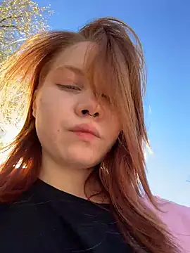 SlavicCandy - flash slutty boobs in the park 😘