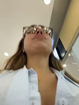 Jucie_Boom - Go to public toilet and show body tour🔥