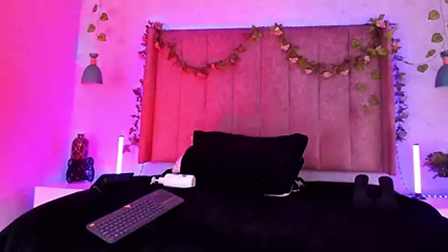 Vickmoon - squirt with a vibrator