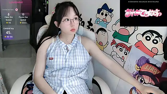 Angela-AMY - 我的心思很好猜，除了减肥就是发财 脱一件吧