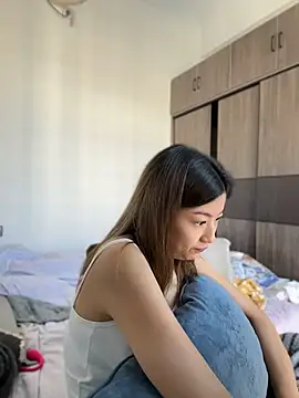 Olivia_0919 - 赚钱买小粉.不开票，只接c2c. Pvt表演超大肉棒自慰菊花