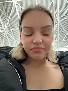 AshleyMur - naked show