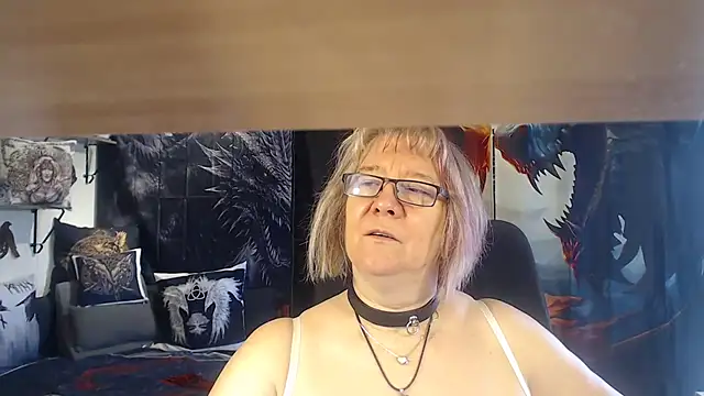 TittenMichelle - Arsch eincremen