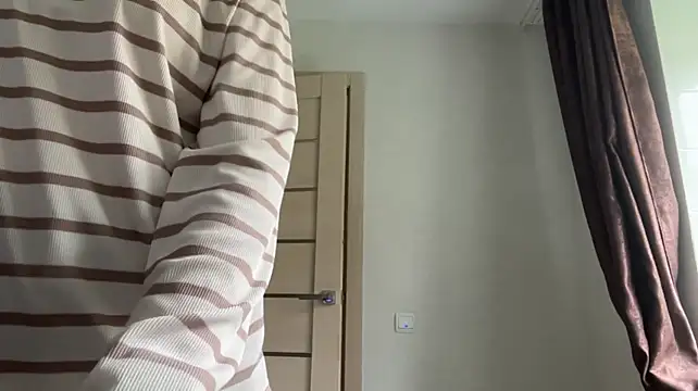 Arimy - Bite my lips slowly