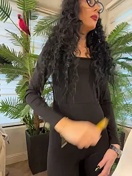 FeetVibe - 💅Toe Wiggle Show