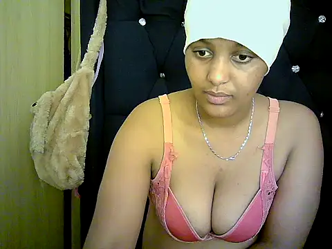 Swthoney12 - am new make me cum love........